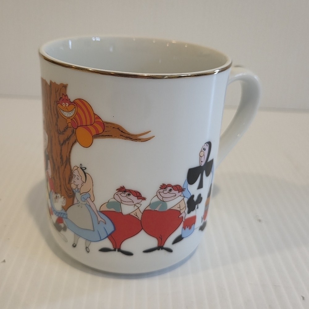 1980s VTG Walt Disney World Alice in Wonderland Coffee Cup Mug Silver Trim - Picture 3 of 10